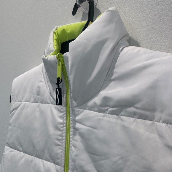 Crayola x Kohls Puffer Vest Reversible White Neon Green Size M - Picture 2 of 10